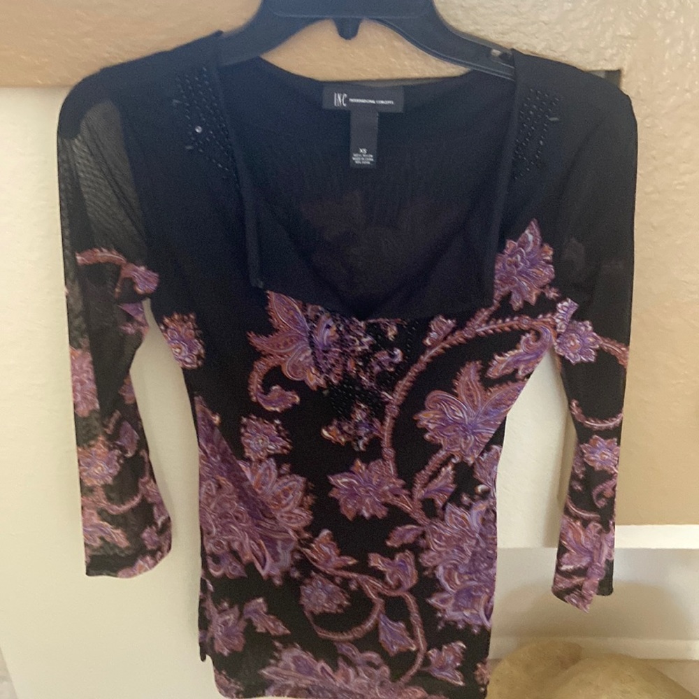 Gorgeous INC new condition tunic with beaded accent sheer sleeve XS